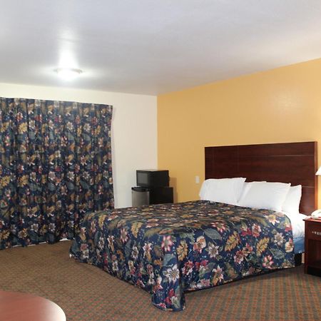 Passport Inn And Suites - Middletown Buitenkant foto