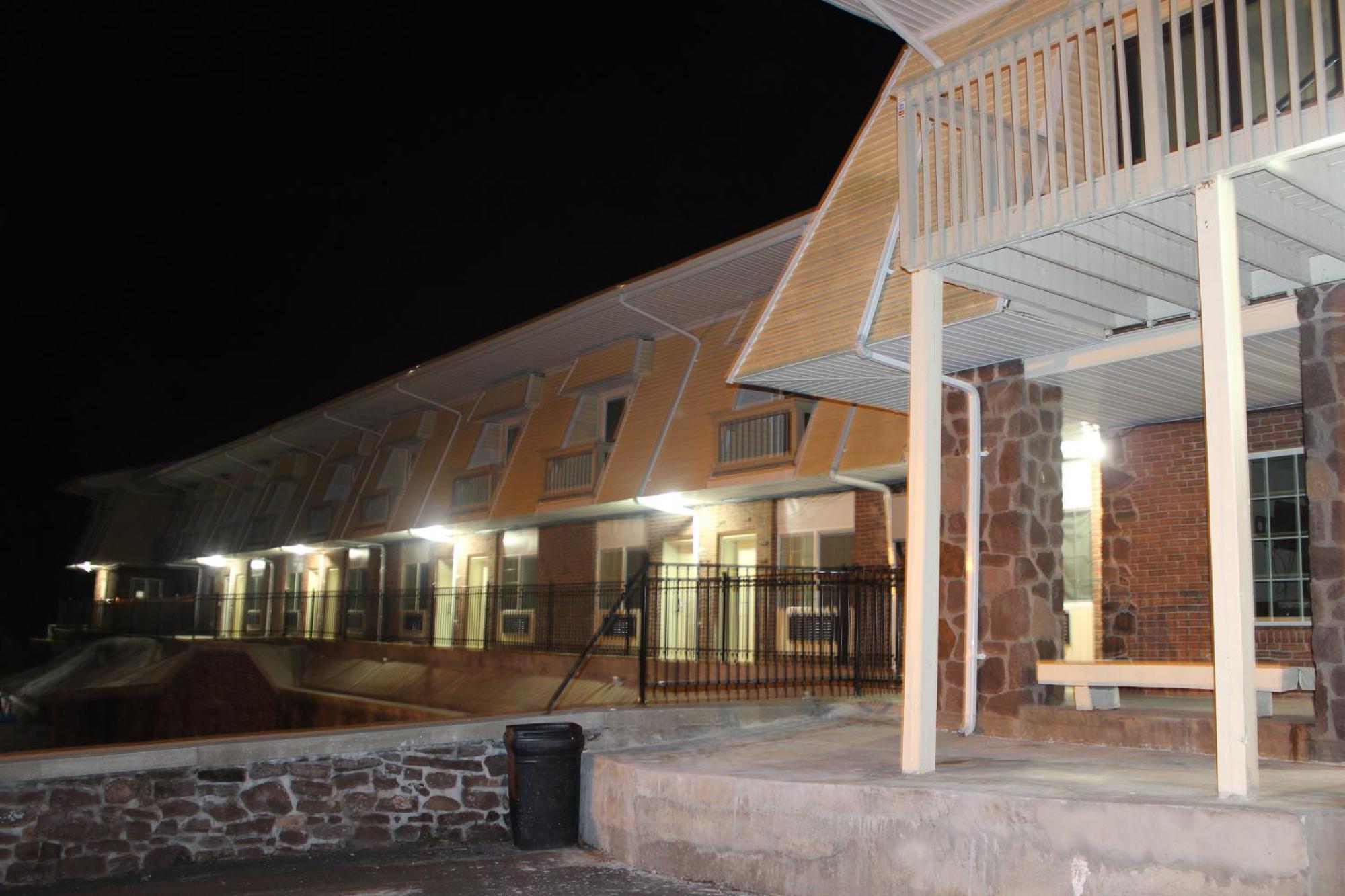 Passport Inn And Suites - Middletown Buitenkant foto